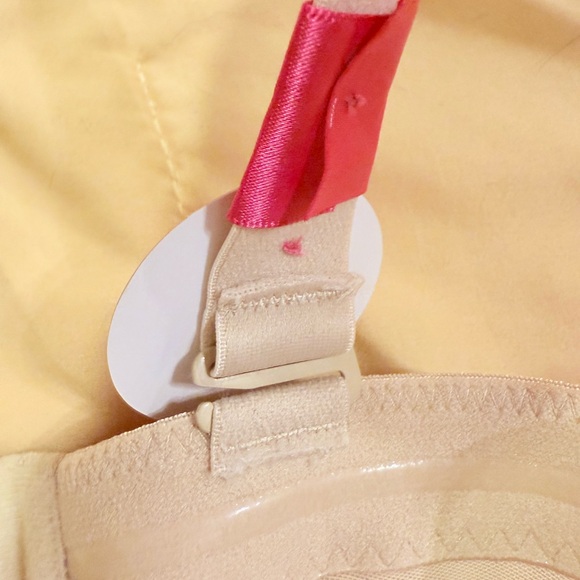 (BRAND NEW) Strapless Bra 34 K (34 H -UK size) - Picture 14 of 16